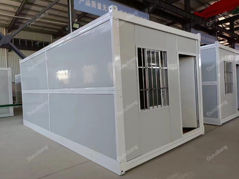 PORTABLE FOLDABLE CABIN